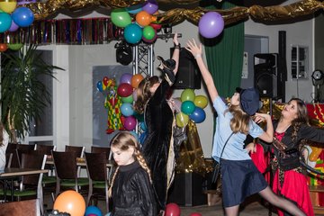 Bild 7 - Jugend Latuff